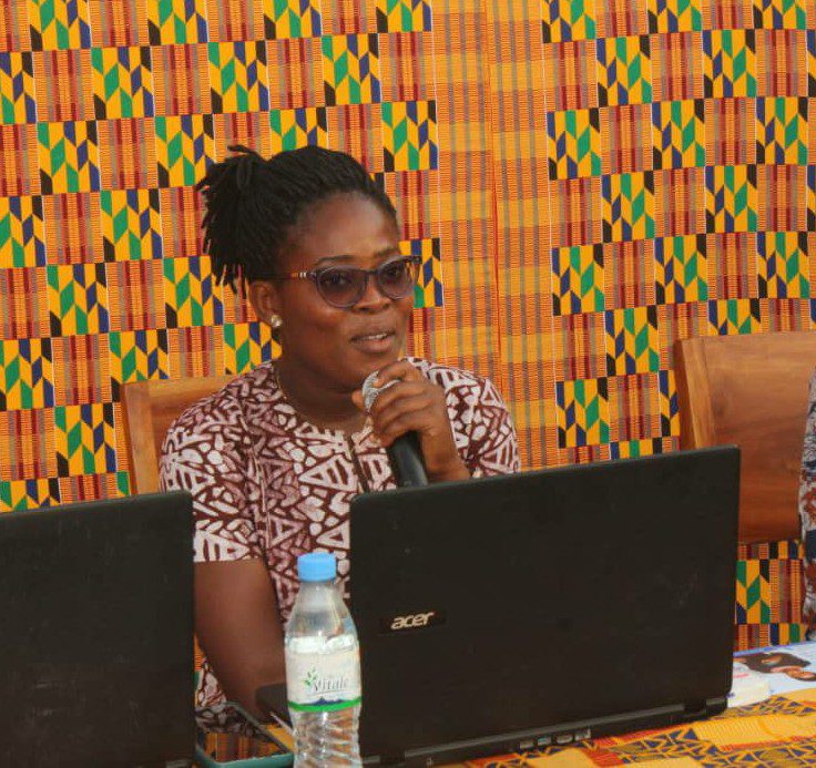 Togo/ Une Jeune Femme Raconte L'Histoire Des Rues Grâce Au Numérique