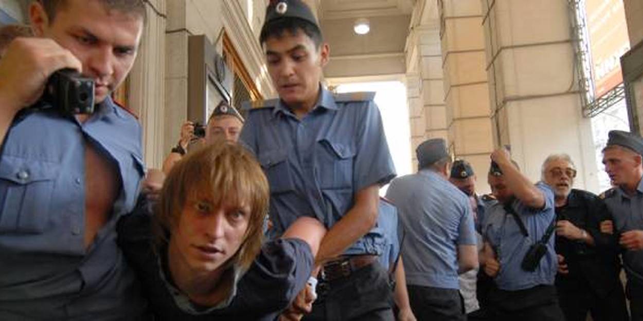 La Police Russe Est Très Corrompue Selon Une Enquête