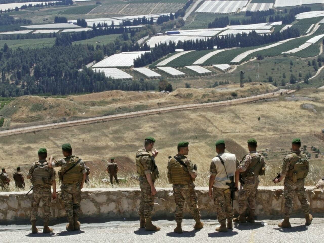 Liban: L’armée Cherche L&Rsquo;Argent En Proposant Des Survols Du Pays En Hélicoptère
