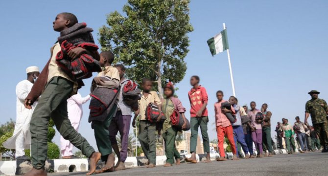 Nigeria Ravisseurs Etat De Kaduna Liberent 28 Eleves Doingbuzz