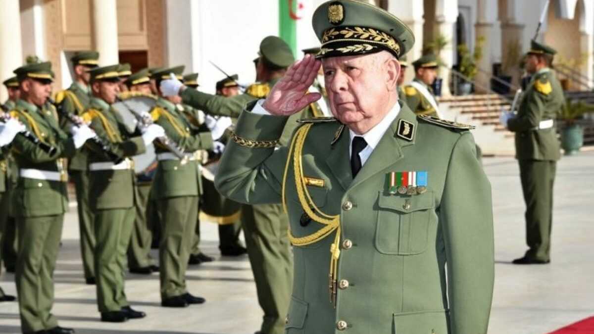 offense Mohammed VI larmée algérienne charge le Maroc - Après l’offense à Mohammed VI, l’armée algérienne charge le Maroc