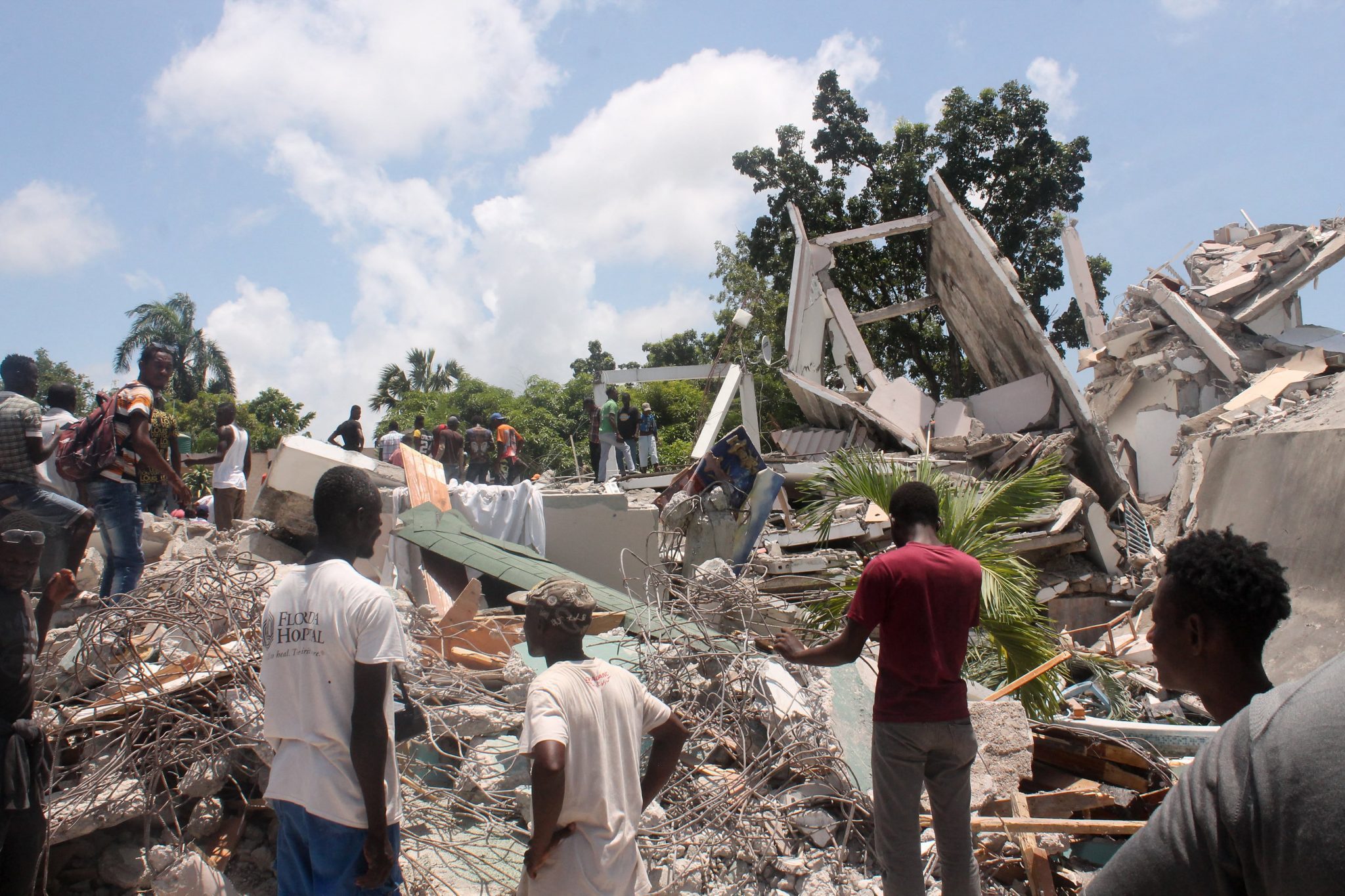Séisme en Haïti : 24 survivants retrouvés une semaine plus tard