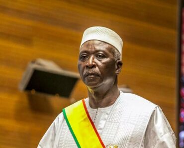 Mali : L&Rsquo;Ex-Président Par Intérim Bah Ndaw Et Son Premier Ministre Moctar Ouane, Libérés