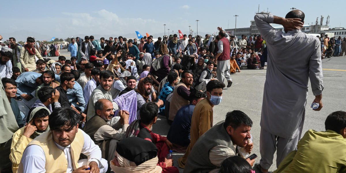 Afghanistan : Les Talibans Demandent Aux Populations De Quitter L&Rsquo;Aéroport Pour Rentrer Chez Elles