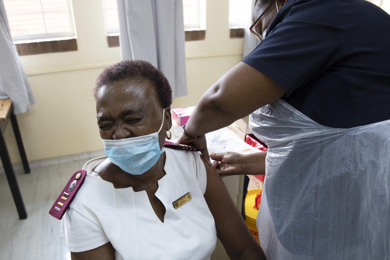 Des Sud Africaines Menacent Les Hommes Pas De Vaccin Pas De Sexe 1 2