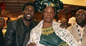 Deuil: Emmanuel Adebayor A Perdu Sa Mère