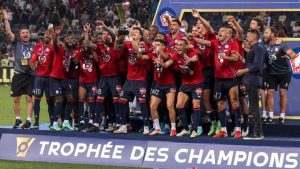 Football / Lille Remporte Le Premier Trophée De La Saison