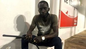 L’histoire Jamais Racontée D’un Migrant En Espagne Devenu Vendeur D’essuie-Glaces Au Sénégal