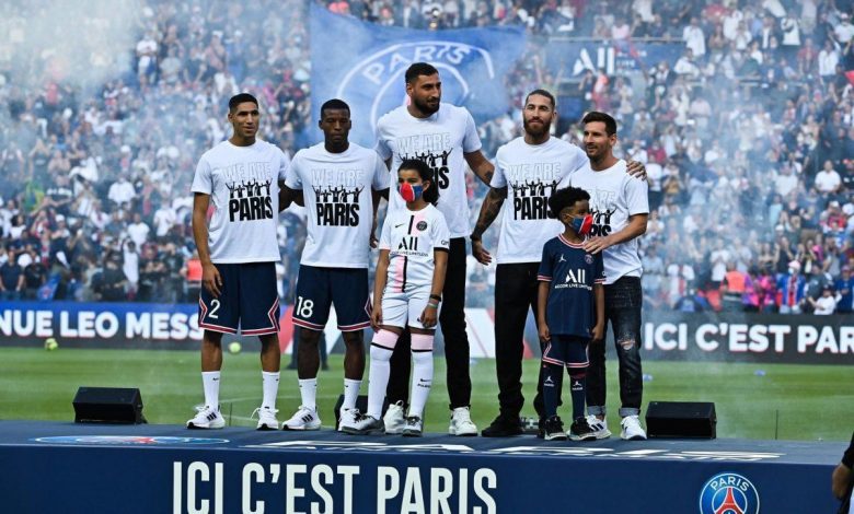 Ligue 1 Lionel Messi présenté aux supporters Paris gagne son premier match