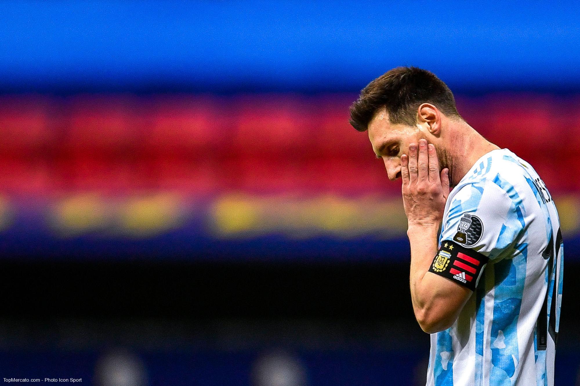 Messi reçoit un hommage de l’artiste Matt Pokora