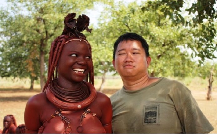Retour Sur La Tribu Namibienne Où Le Sexe Est Offert Aux Invités Et Aux Étrangers