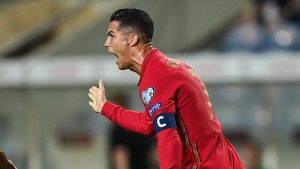 Portugal-Irlande : Ce Geste De Cristiano Ronaldo Qui Déconcerte