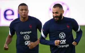 Football : La Prediction De Benzema Sur Mbappé