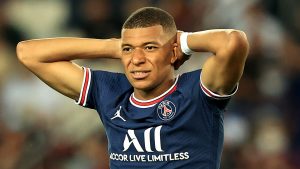 Psg : Kylian Mbappé Se Fait Encore Fracasser