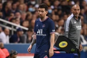 Panique Au Psg: Lionel Messi Touché Au Genou