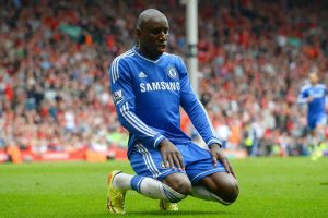 Demba Ba : Le Célèbre Attaquant Sénégalais Met Fin À Sa Carrière