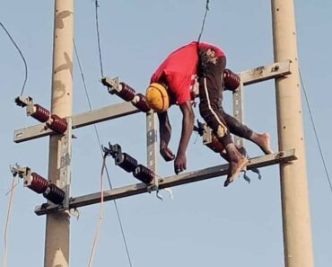 Un Nigerian Meurt Électrocuté En Volant Des Câbles Électriques Sur Un Poteau (Photo)
