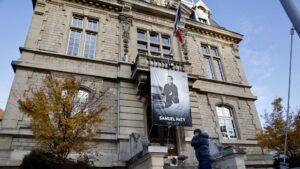 France : Les Écoles Françaises Rendent Hommage À La Mémoire Du Professeur Samuel Paty