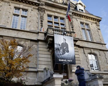 France : Les Écoles Françaises Rendent Hommage À La Mémoire Du Professeur Samuel Paty