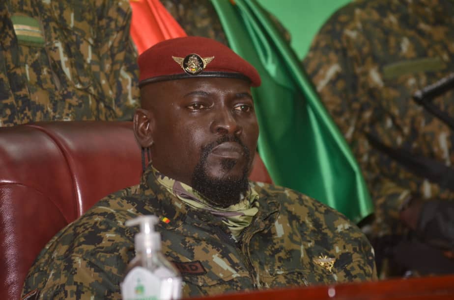 Colonel Mamadi Doumbouya : «Ni moi , ni aucun membre du CNT ne sera candidat à la prochaine présidentielle »