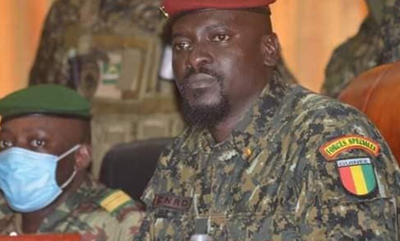 Guinée/ Le Colonel Doumbouya Prête Serment Et Ne Veut Plus De « Nouvelles Contradictions »