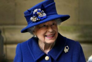 La Reine Elizabeth Ii Hospitalisée En Urgence