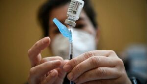 La Russie Aurait-Elle  Volé La Formule Astrazeneca Pour Créer Le Vaccin Spoutnik V?