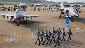 Les Tensions S&Rsquo;Amplifient Alors Que Les Vols Chinois Près De Taïwan S&Rsquo;Intensifient