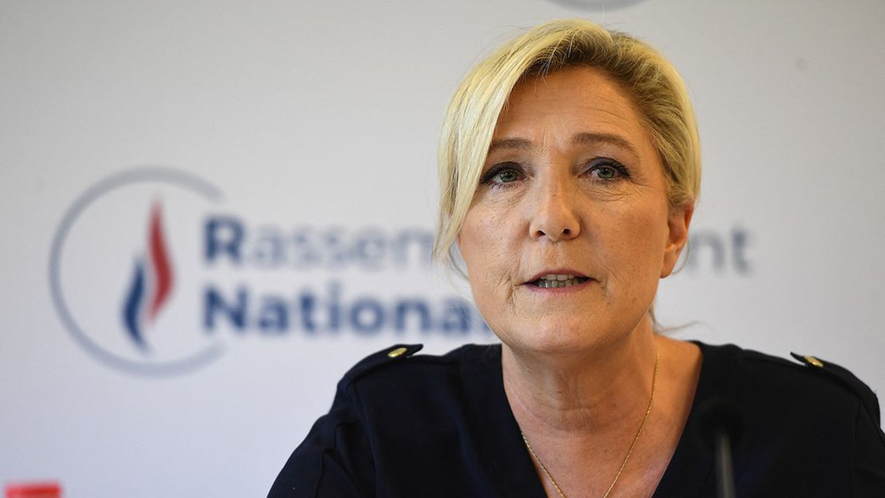 Marine Le Pen : « Célibataire », Elle Fait Une Demande Spéciale À Un Fromager