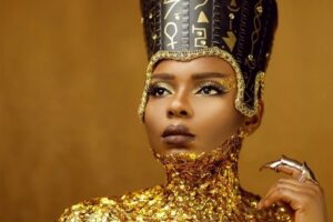 Yemi Alade : La chanteuse nigériane victime de vol en Côte d’Ivoire