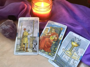 Pourquoi Et Comment Se Servir Du Tarot En Ligne Dans Le Domaine De L’amour ?