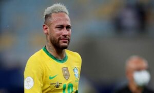 Neymar Tacle Un Ancien Joueur De Liverpool