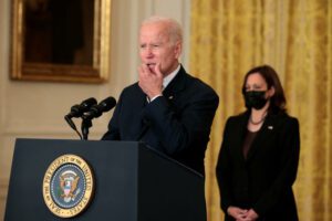 Cop26 : Joe Biden Moqué Pour Une Sieste En Plein Discours