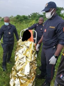 Côte D&Rsquo;Ivoire : « Des Microbes » Poignardent Un Jeune Homme À Cause De Son Téléphone Portable