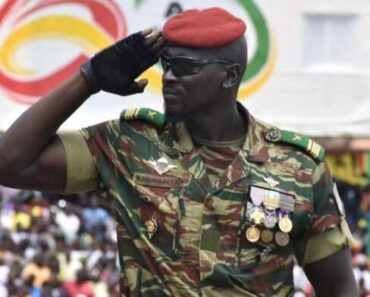 Guinée / Le Colonel Doumbouya Déporte Alpha Condé Au Domicile De Sa Femme
