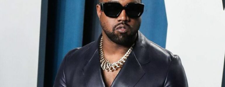 Kanye West Réclame Des Excuses À John Legend Pour Cette Raison