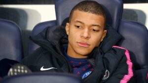 Kylian Mbappé En Deuil