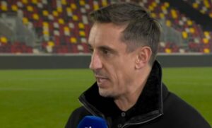 Malgré Ses Mauvais Résultats, Gary Neville Ne Sait Pas Comment Solskjaer Reste Sur Le Banc