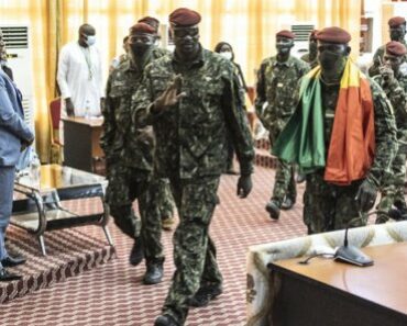 Mamadi Doumbouya Assure Que L’ancien Président Alpha Condé Est Bien Traité Et Répond À La Cedeao