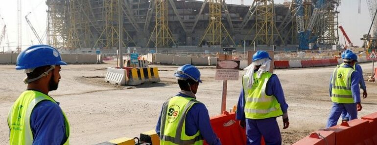Qatar 2022 / Bilan Destructeur : Des Ouvriers Sont Morts Des Températures Élevées Lors De La Construction Du Stade