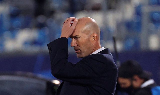 Zinedine Zidane Cite Dans Une Affaire De Dopage