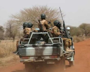 Burkina: Les Attaques Djihadistes Tuent Au Moins 20 Personnes
