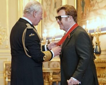 Windsor : Elton John honoré par le prince Charles