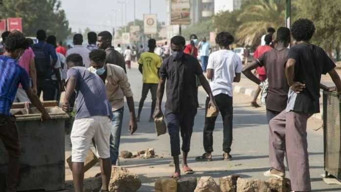 Manifestation Le Coup Detat Soudan Repression Violente Un Mort