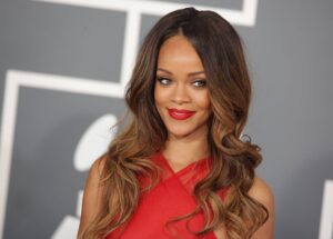 Rihanna Enceinte ? Cette Photo De La Star Suscite Des Rumeurs