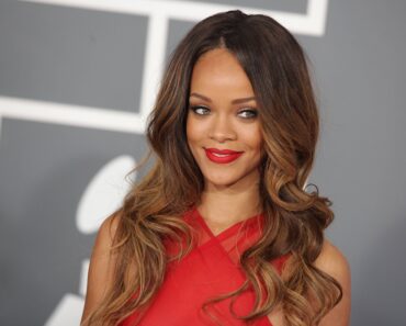 Rihanna : La Star Reçoit Un Très Grand Honneur Des Autorités De Son Pays