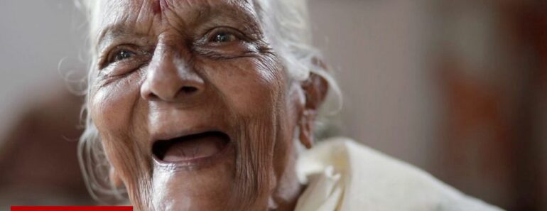 Inde : À 104 Ans, Elle Apprend À Lire Et Écrire