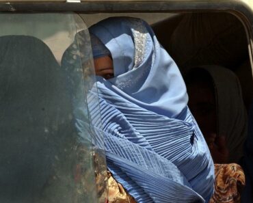 Afghanistan : les femmes ne doivent plus voyager seules