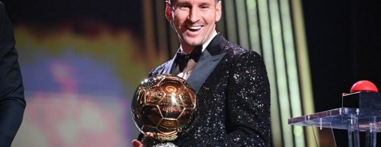 Ballon dOr ce cliché inédit de Messi ses 7 boules dorées  770x297 - Ballon d’Or : ce cliché inédit de Messi avec ses 7 boules dorées (photos)