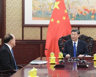 Chine:le Président Xi Rencontre Le Directeur Général De La Ras De Macao